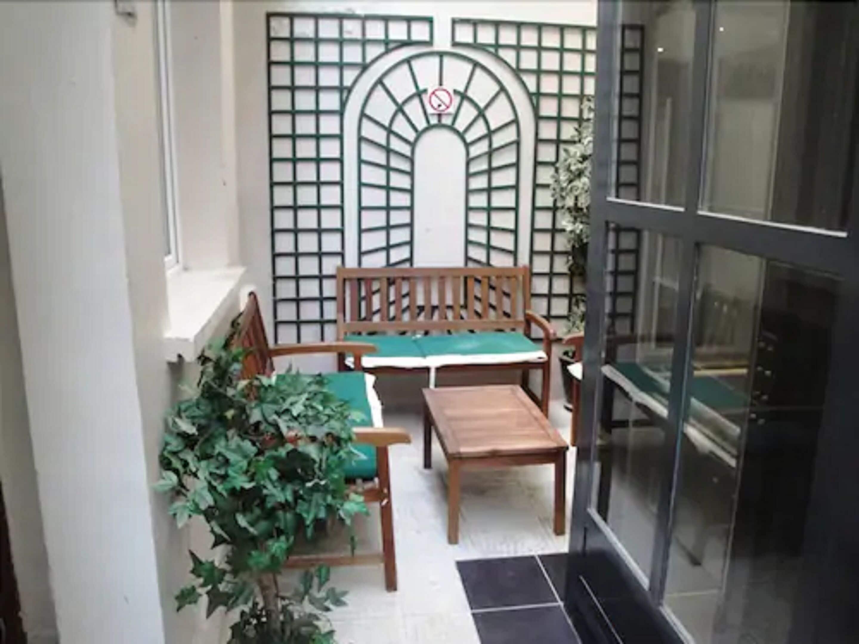 Chabrol Opera 3* Paris