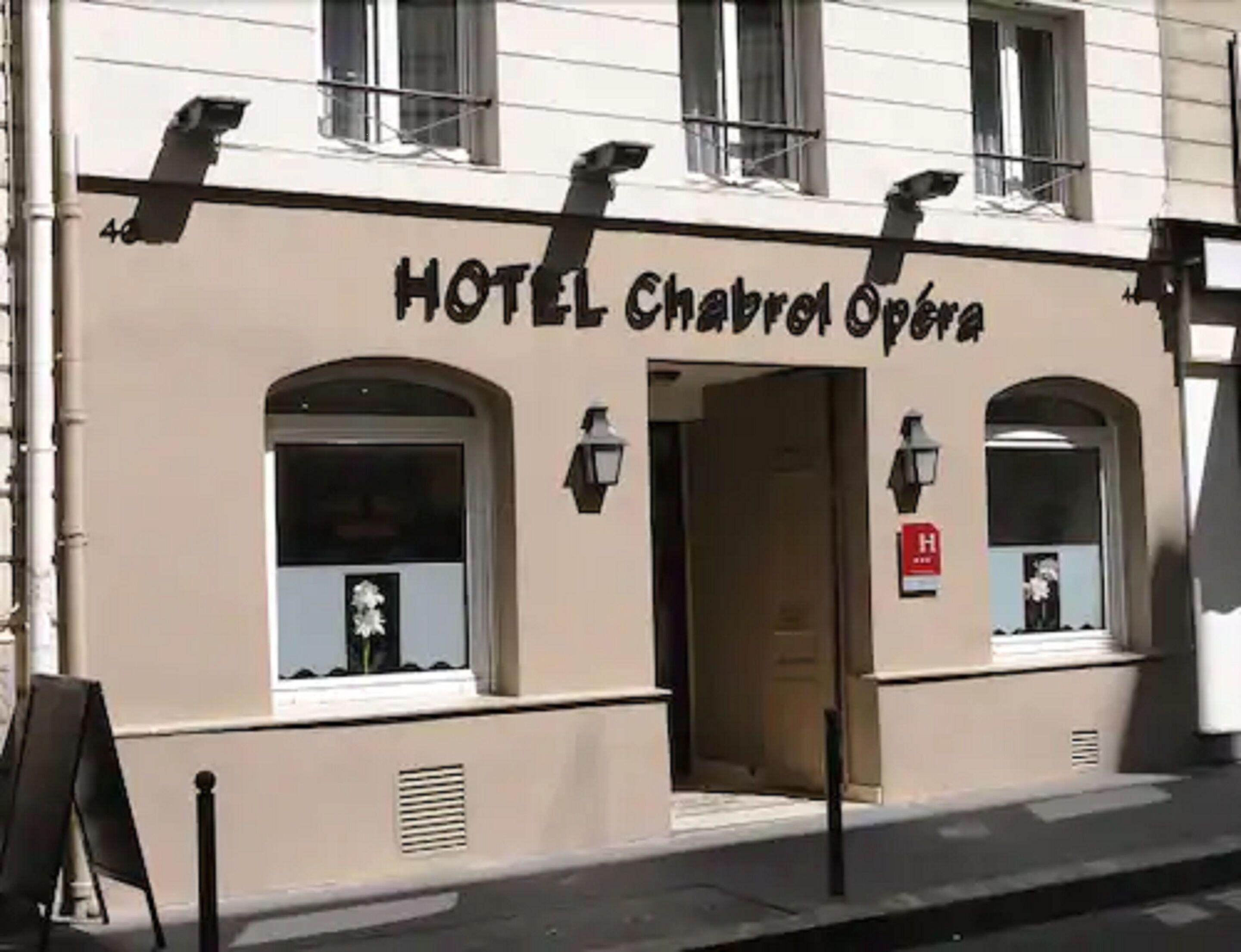 Chabrol Opera Hotel