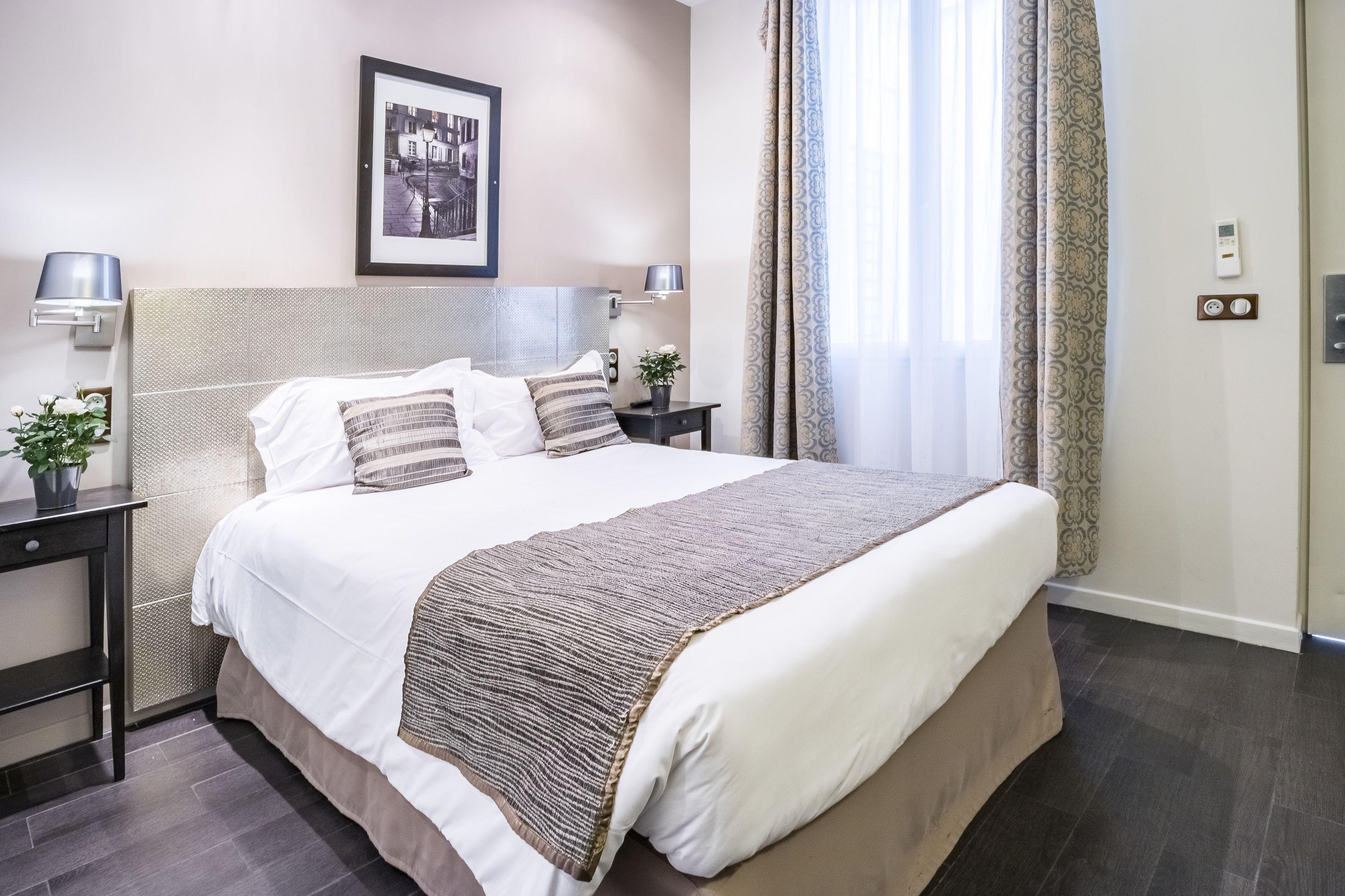 Chabrol Opera Hotel