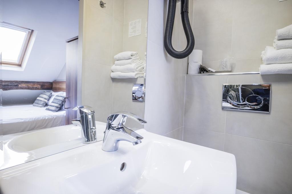 Chabrol Opera Parigi