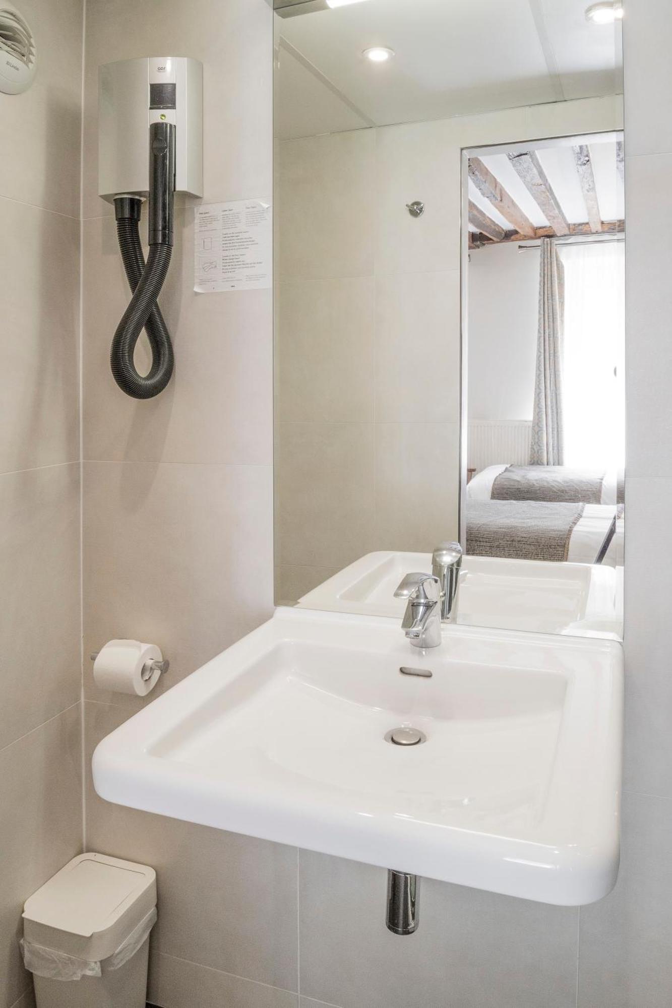 Chabrol Opera 3* Parigi